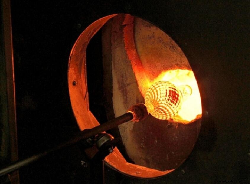 How Molybdenum Electrodes Enhance Glass Quality in Modern Manufacturing