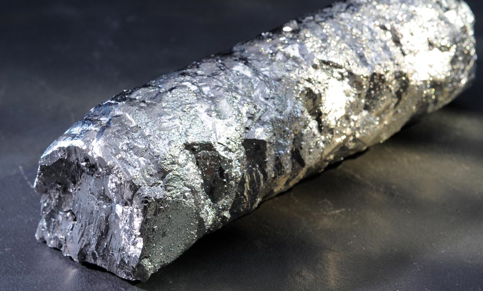 Top 5 Strategic Metals Shaping Modern Defense & Aerospace