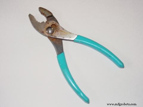 Setting Up a Home Electronics Lab: Tools, Work Area, and Supplies