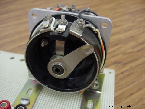 Voltage Divider Circuits: Mastering Series Resistor Analysis & Potentiometers