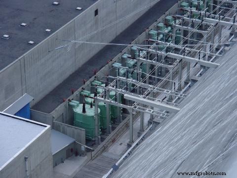 Three-Phase Transformer Circuits: Design, Wiring, and Practical Applications