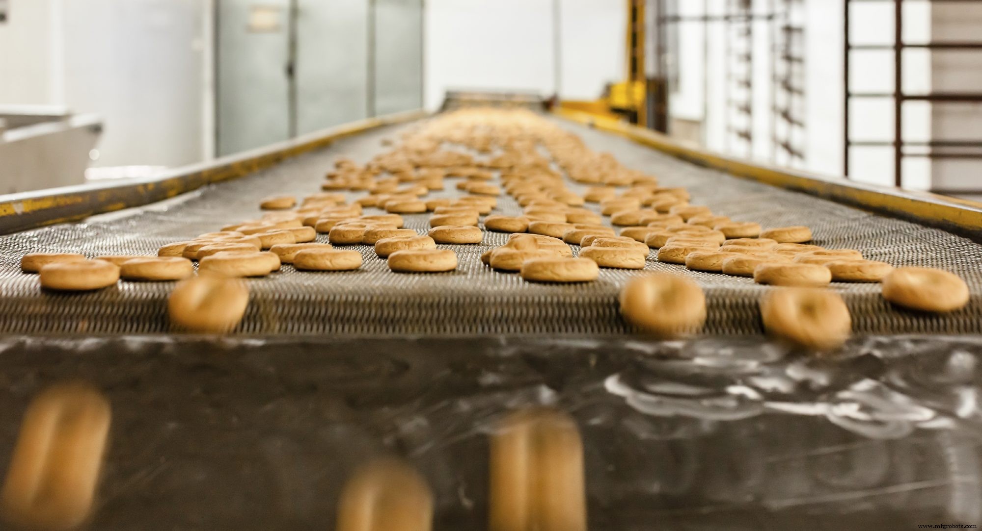 Driving Digital Transformation in CPG Manufacturing: Strategies, Benefits, and the Path to Sustainable Growth