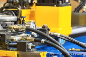 Why Outsourcing Industrial Hydraulic Repair Drives Uptime and Cuts Costs