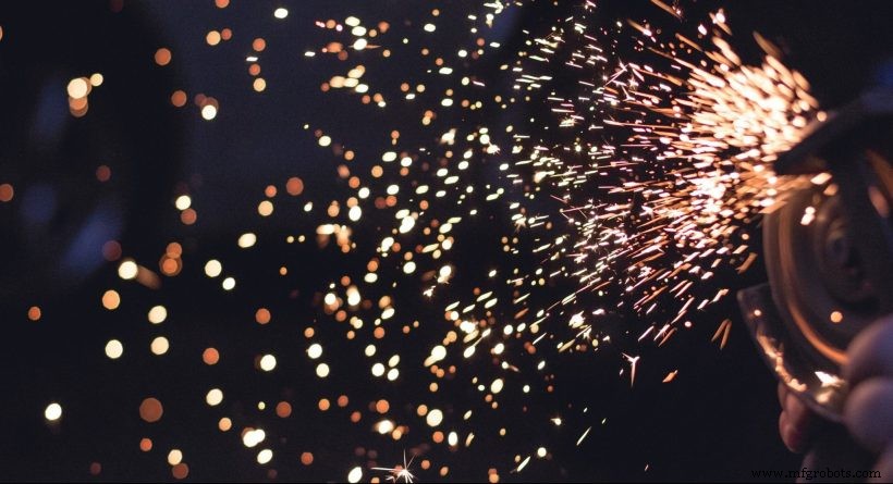 Direct Energy Deposition (DED) in Metal 3D Printing: Process, Materials, and Industrial Applications