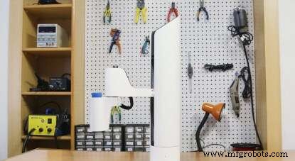 Makerarm: The All‑in‑One Desktop Robotic Arm for Makers