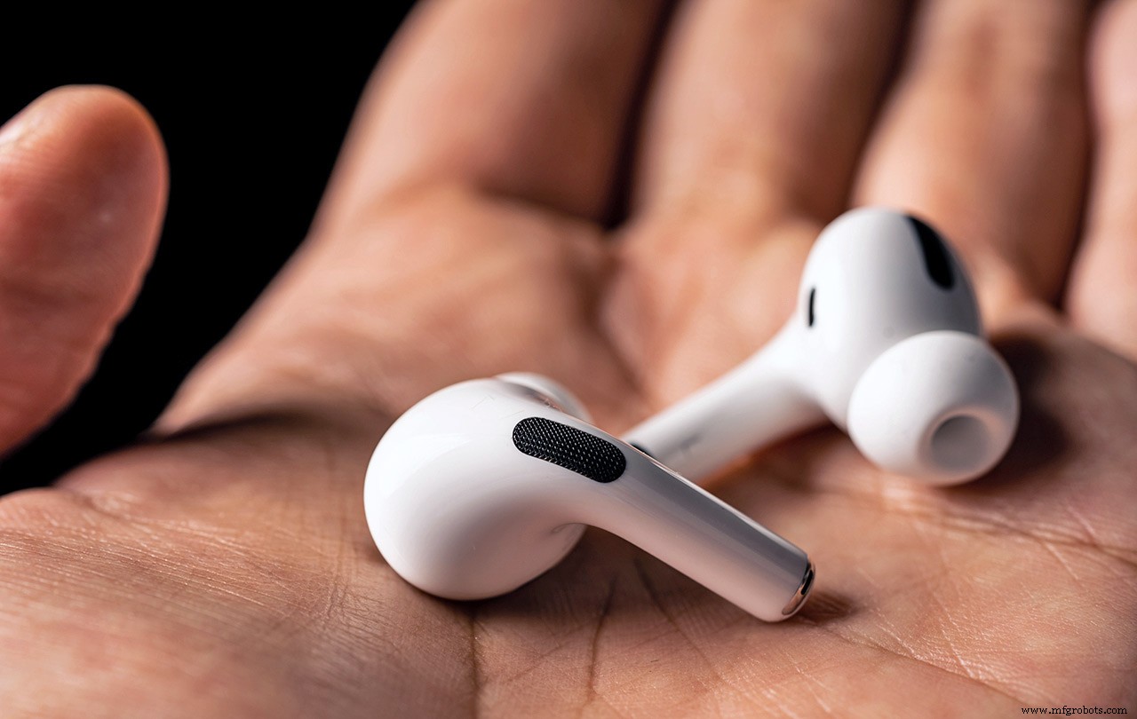 How Sensor Technology Enables Context Awareness in Hearables