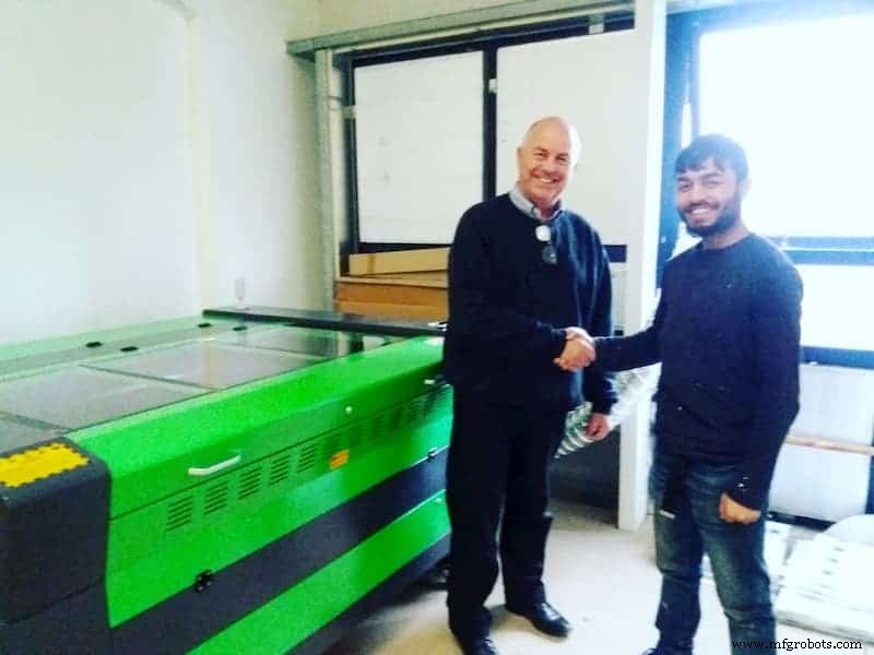 CNC Routers vs CO2 Laser Machines: Choosing the Right Tool for Your Production