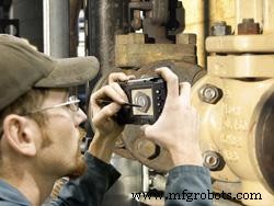 Mobile Collaboration: Reducing Maintenance Downtime and Boosting Global Operations