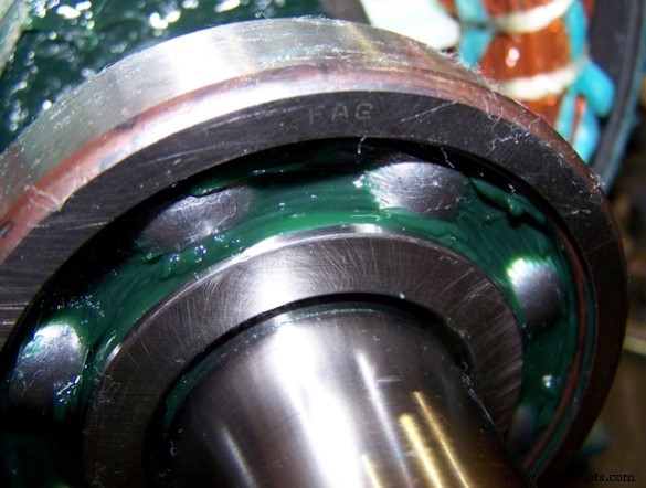 Expert Motor Maintenance: Mechanical Care for Longevity