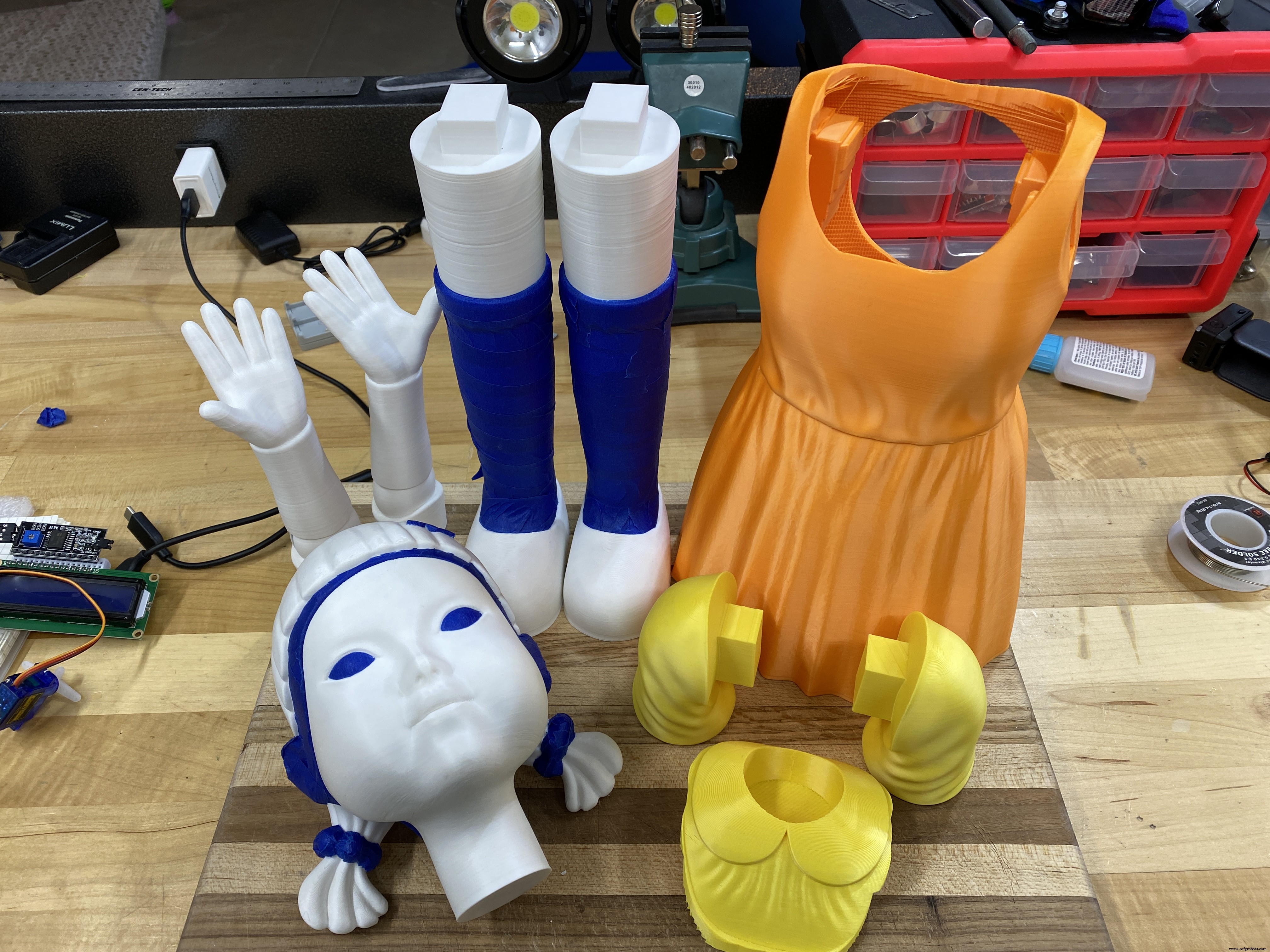 Build a Squid Game‑Themed Interactive Doll with Arduino UNO – DIY Project
