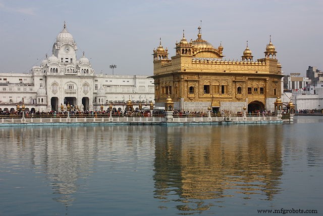 Yantracraft Delivers Accurate 1:20 Golden Temple Scale Model Using Divide By Zero’s Accucraft i250D