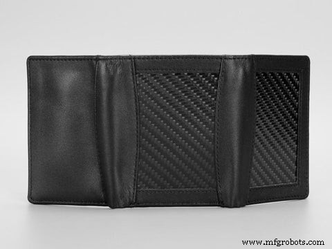 Why Carbon Fiber Wallets Outshine Traditional Options