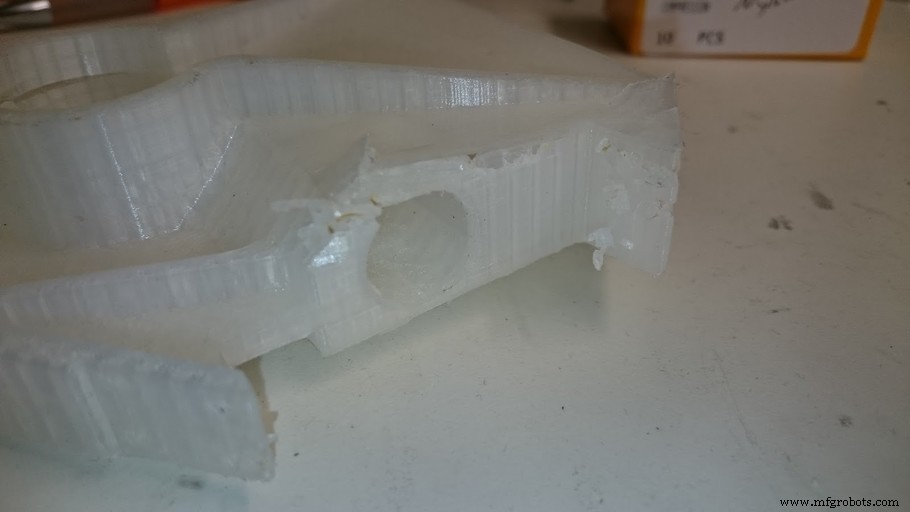 DDTv3: 3D‑Printed Nylon‑Kevlar Combat Robot Revolutionizing Micro Battle Arenas