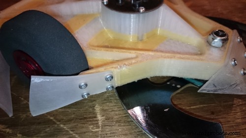 DDTv3: 3D‑Printed Nylon‑Kevlar Combat Robot Revolutionizing Micro Battle Arenas