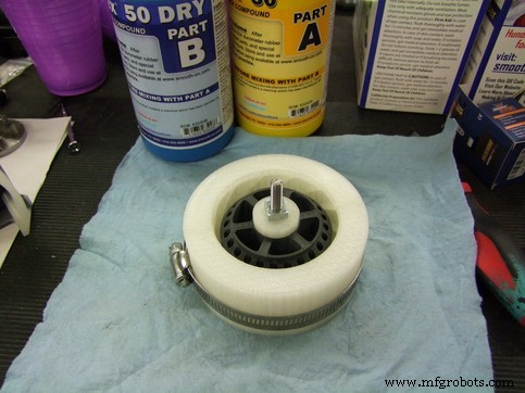 Optimizing Robot Traction: Custom 3‑D‑Printed Wheels with Markforged Casting