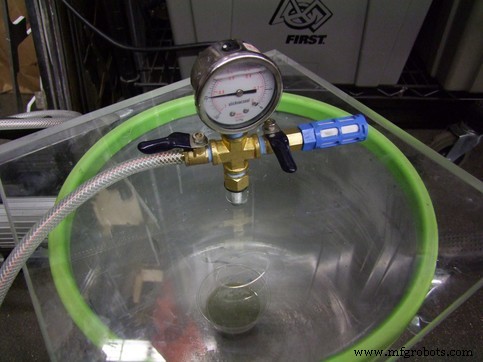 Optimizing Robot Traction: Custom 3‑D‑Printed Wheels with Markforged Casting