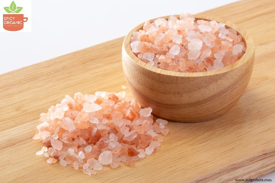 Himalayan Pink Salt vs. Regular Sea Salt: What Sets Them Apart