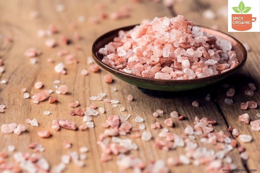 Himalayan Pink Salt vs. Regular Sea Salt: What Sets Them Apart