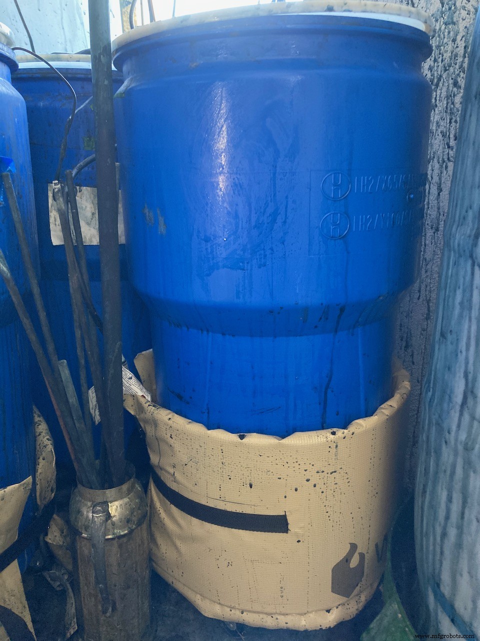 Choosing the Right Indigo Vat Size for Studio Dyeing: Why 50‑Liter Vats Win
