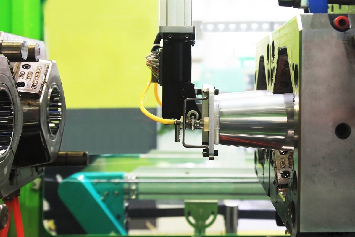 12 Leading Industrial Robot Applications: Boosting Efficiency & Safety