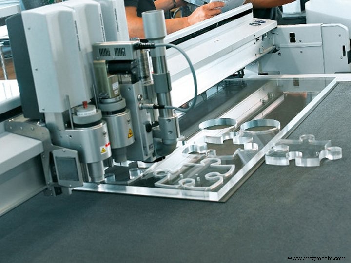 Eco‑Friendly Digital Flatbed Cutter – Precision Cutting for Print, Ad & Marketing