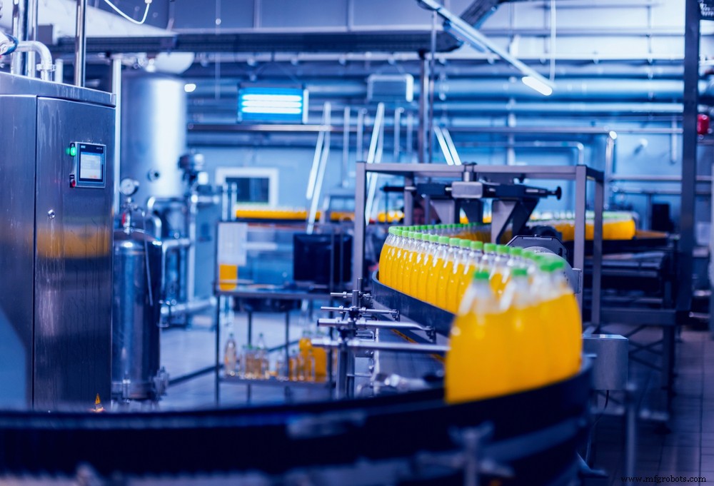 Navigating the Food & Beverage Industry: Challenges & Opportunities for 2024