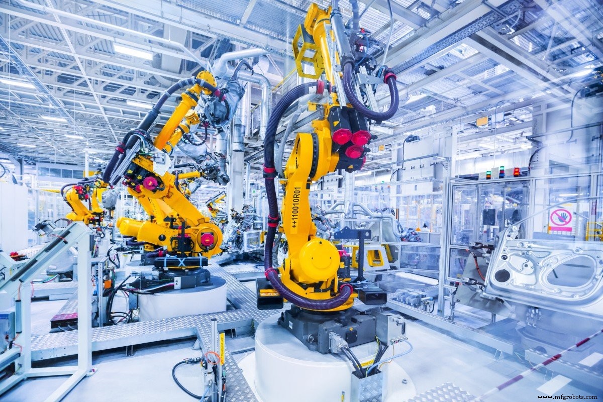 Robotics in Manufacturing: Boosting Efficiency & Innovation