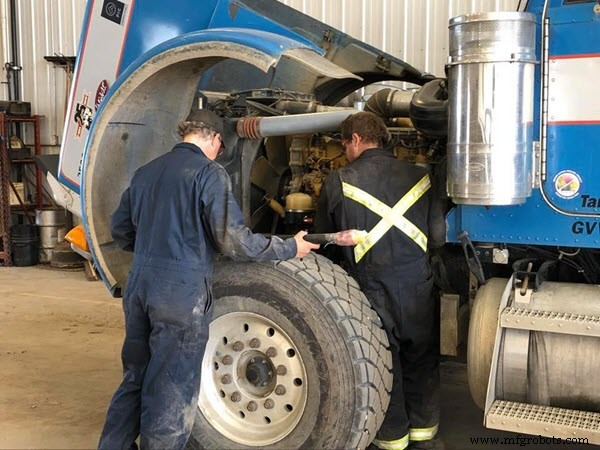 Truck Drivers’ Essential Handbook to Avoid Costly Repairs