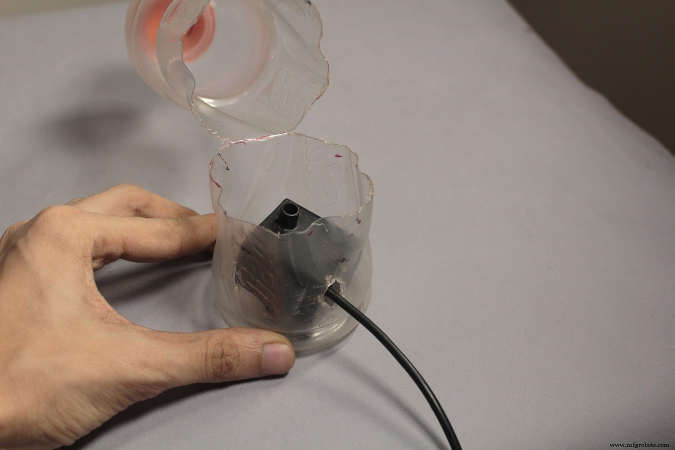 Sprout: Advanced Indoor Self‑Watering Planter Powered by Arduino