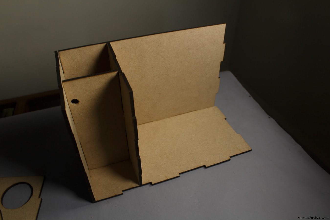 Sprout: Advanced Indoor Self‑Watering Planter Powered by Arduino