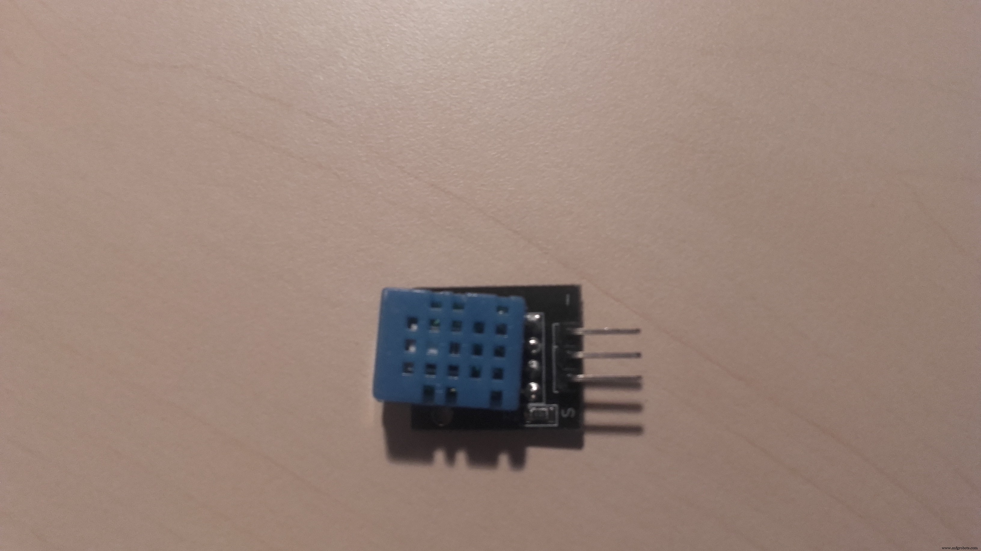 DHT11 Temperature & Humidity Sensor Project with LED Indicators and Piezo Speaker