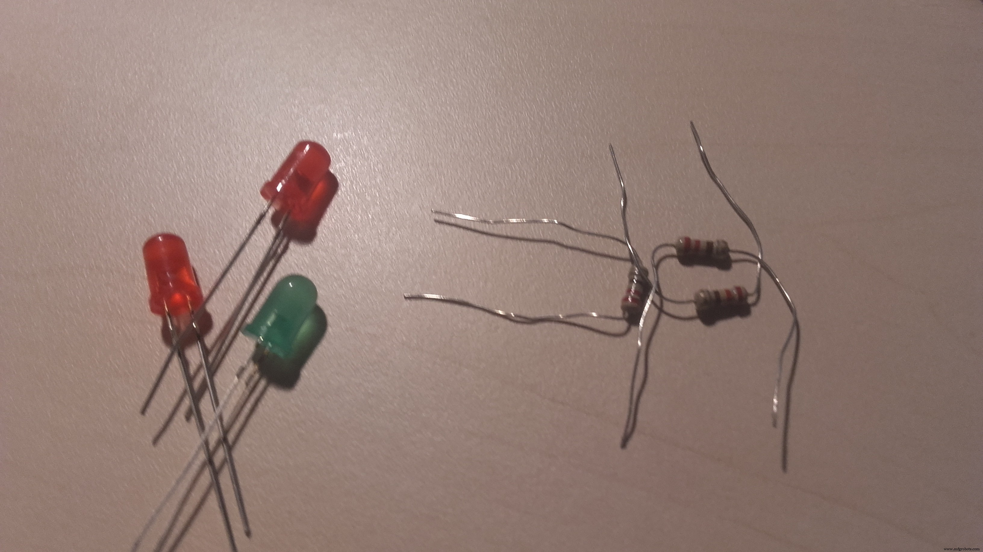 DHT11 Temperature & Humidity Sensor Project with LED Indicators and Piezo Speaker