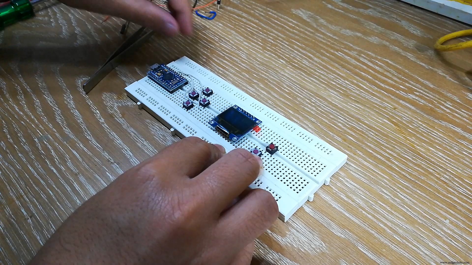 Build a Handheld Gaming Console with the Arduboy Clone