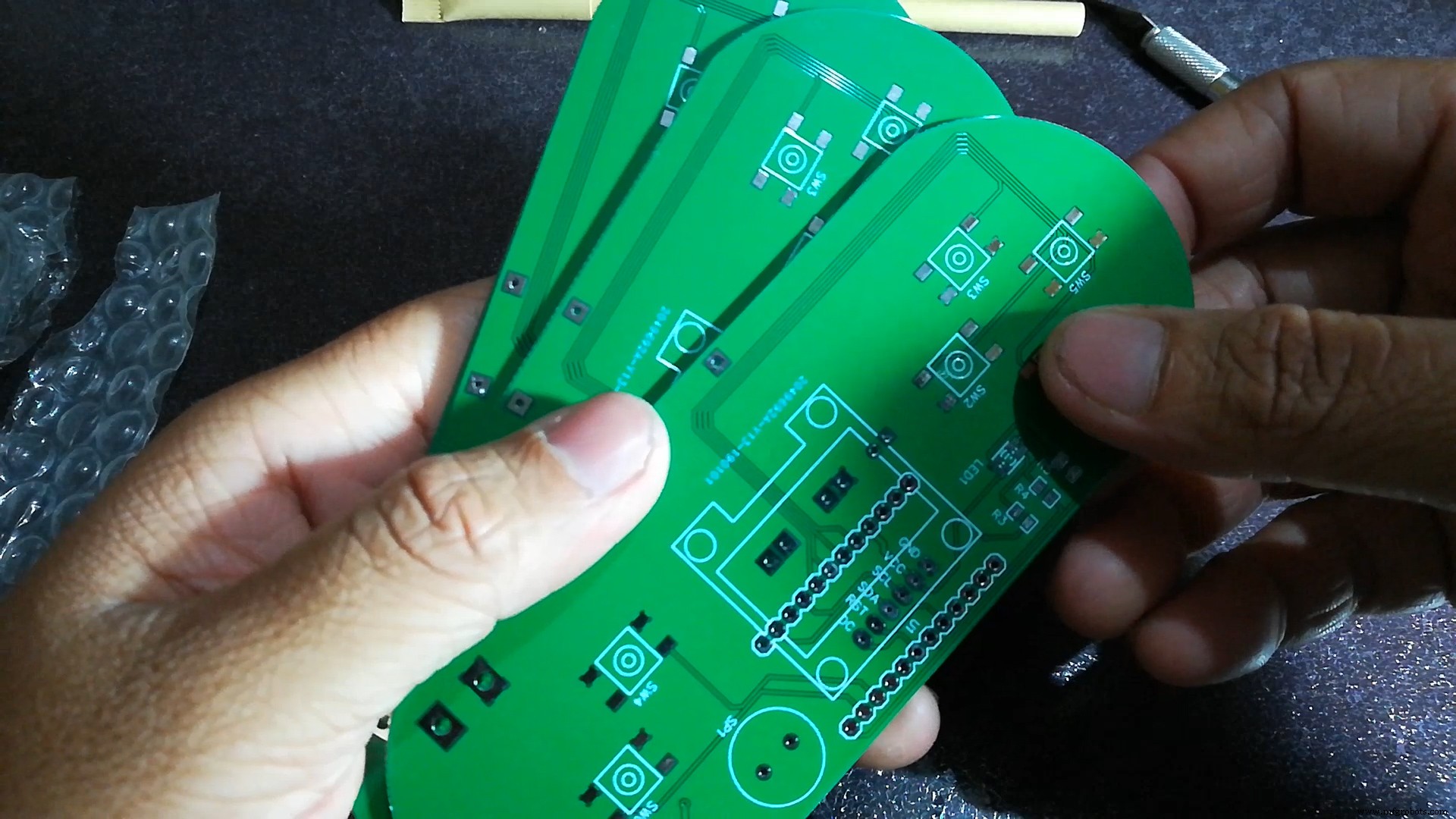 Build a Handheld Gaming Console with the Arduboy Clone