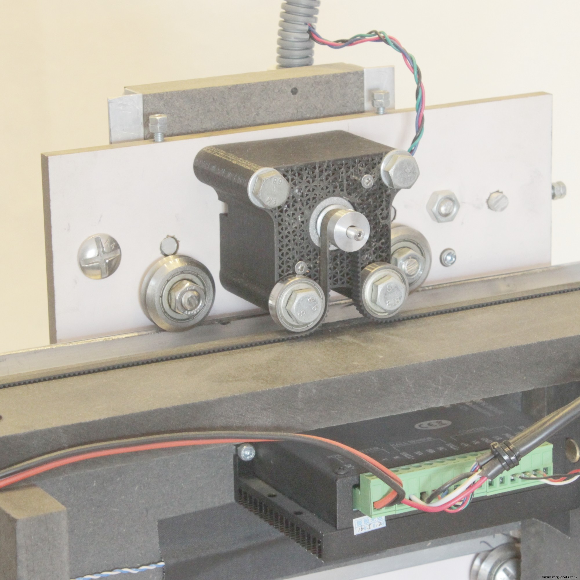 Suzie Model One: Precision CNC PCB Cutter