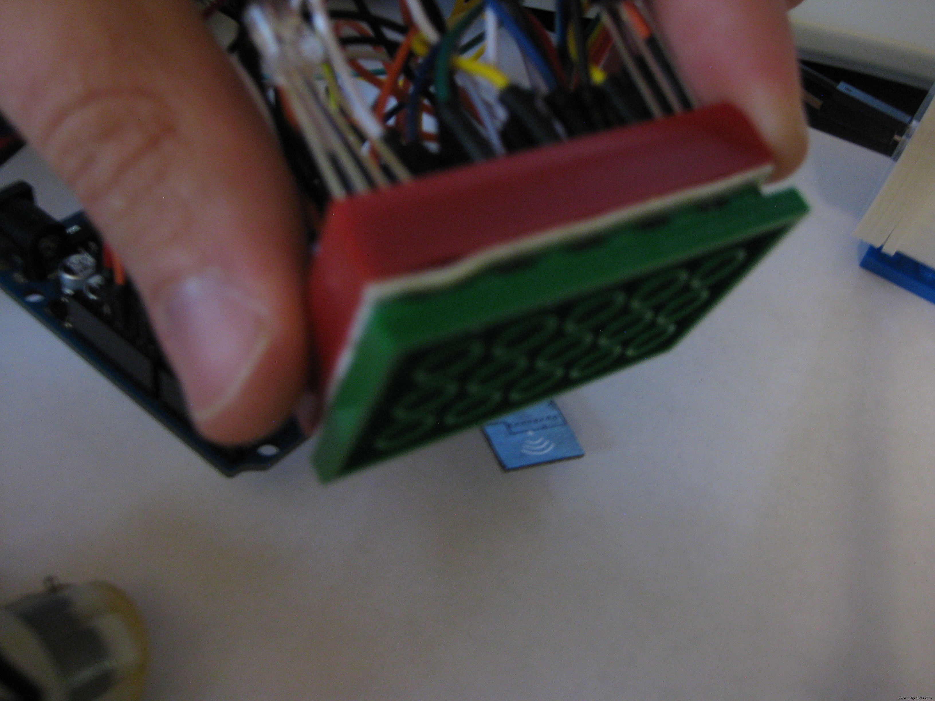 Build a Leap Motion‑Controlled Laser Tank – Arduino, Raspberry Pi, RGB LEDs