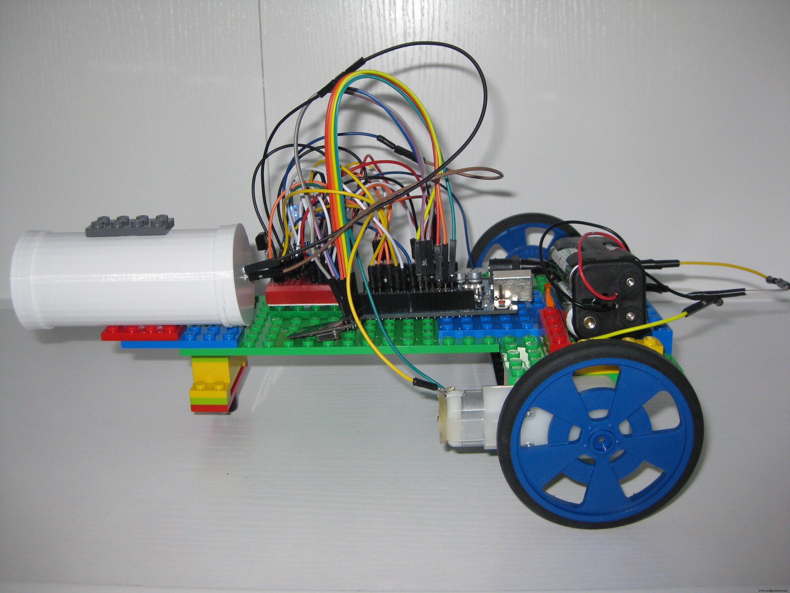 Build a Leap Motion‑Controlled Laser Tank – Arduino, Raspberry Pi, RGB LEDs