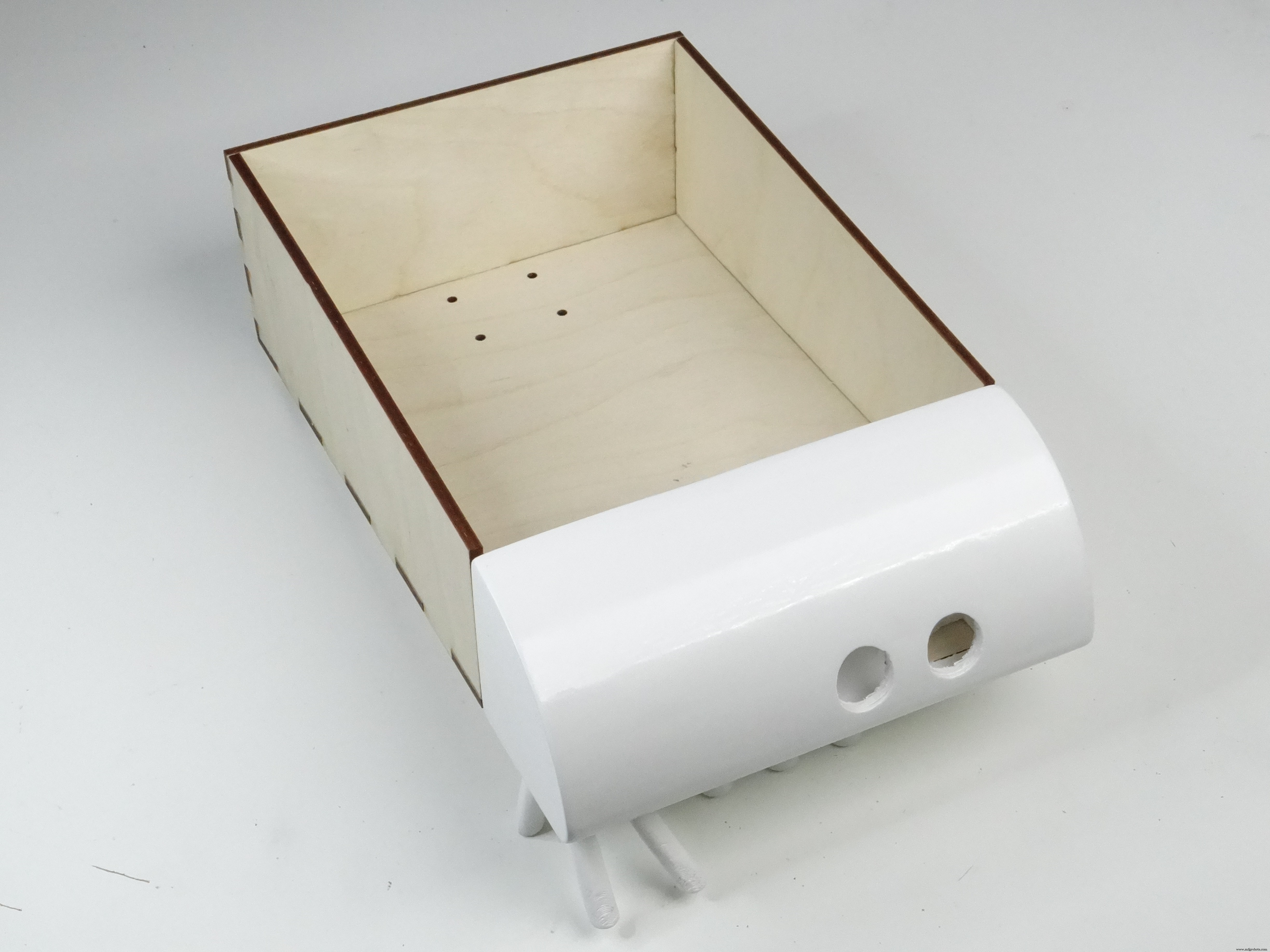 Industrial Line‑Following Robot for Material Transport