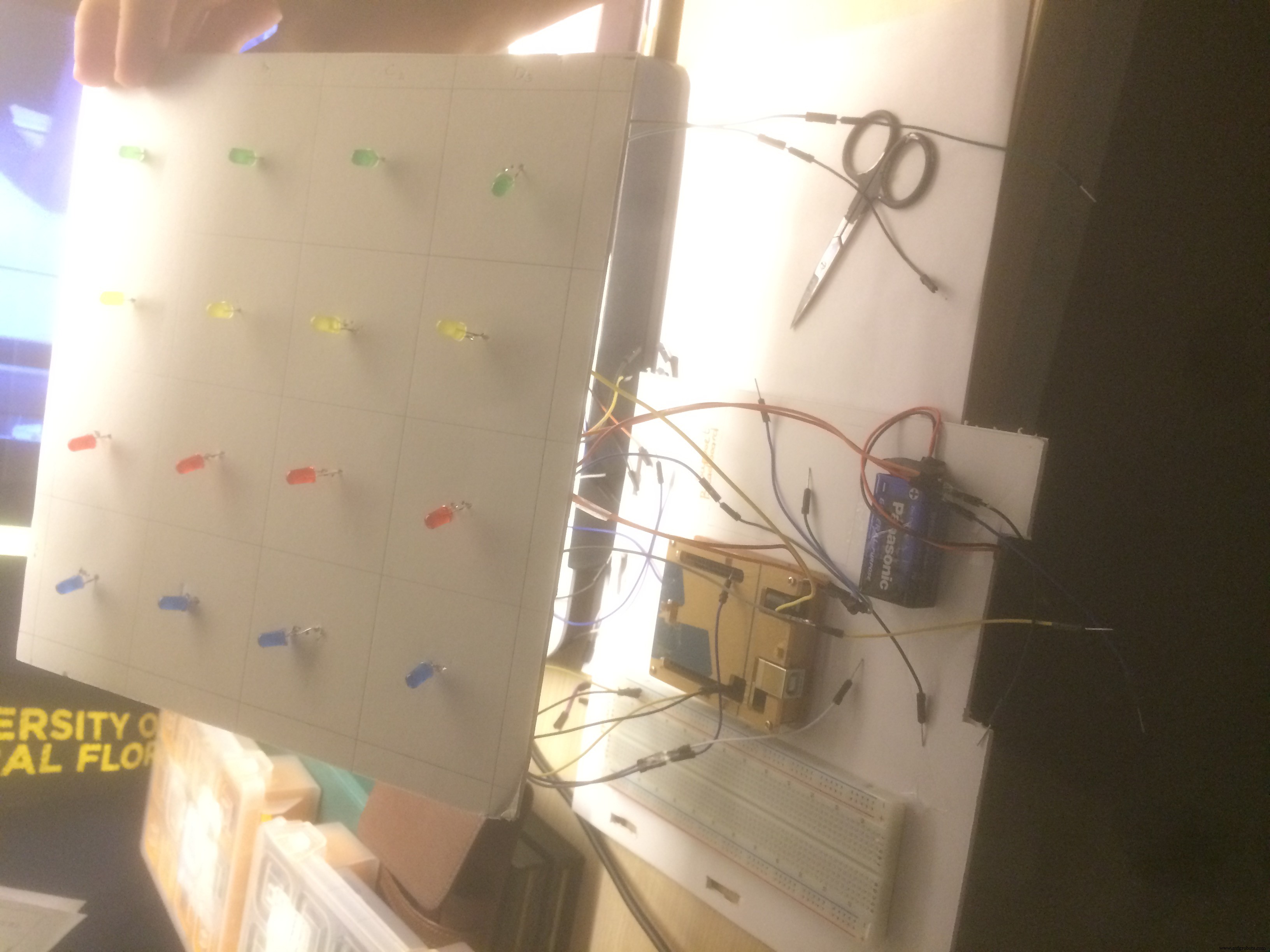 4x4 Electronic Chessboard Prototype – RFID & Arduino Integration