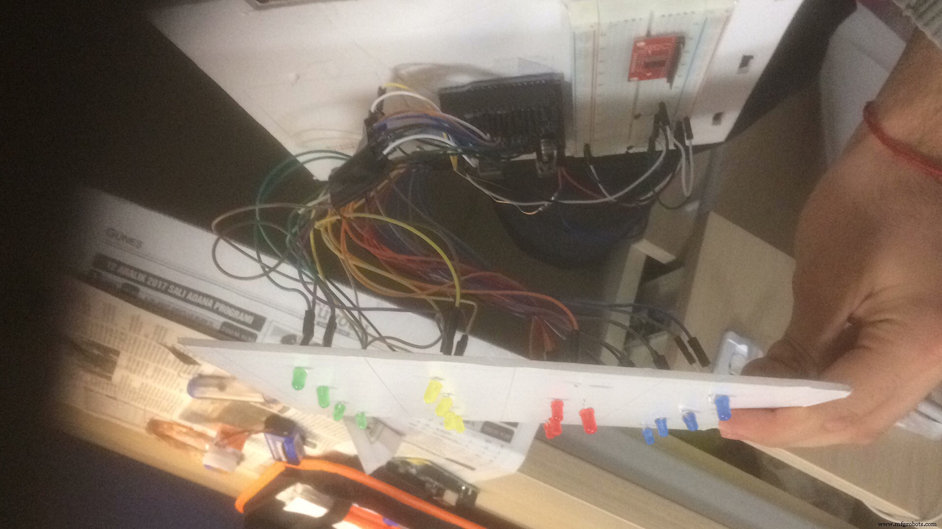 4x4 Electronic Chessboard Prototype – RFID & Arduino Integration