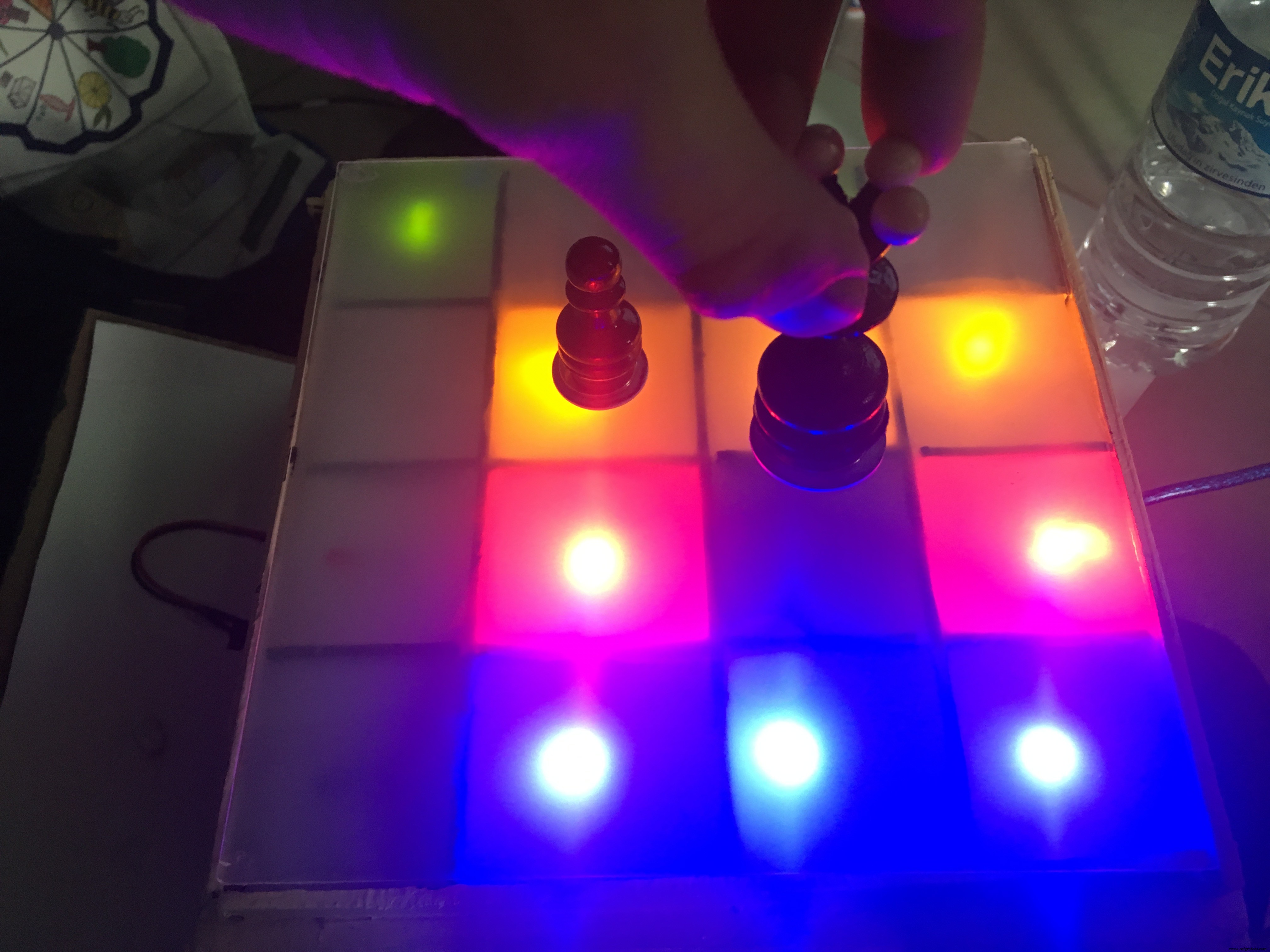 4x4 Electronic Chessboard Prototype – RFID & Arduino Integration