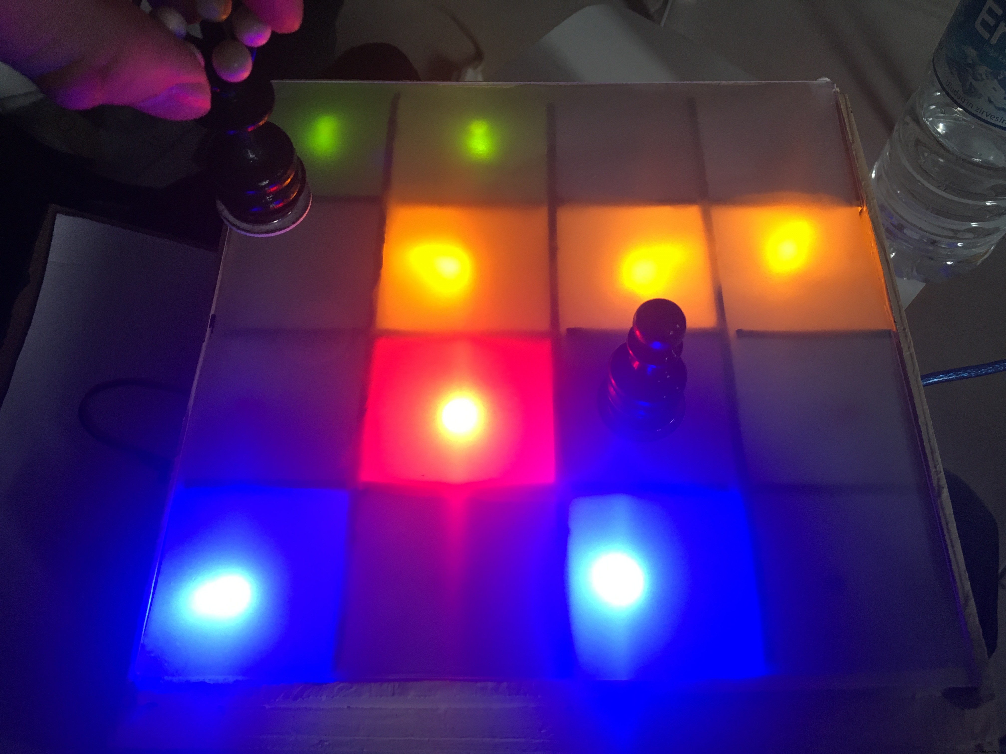 4x4 Electronic Chessboard Prototype – RFID & Arduino Integration