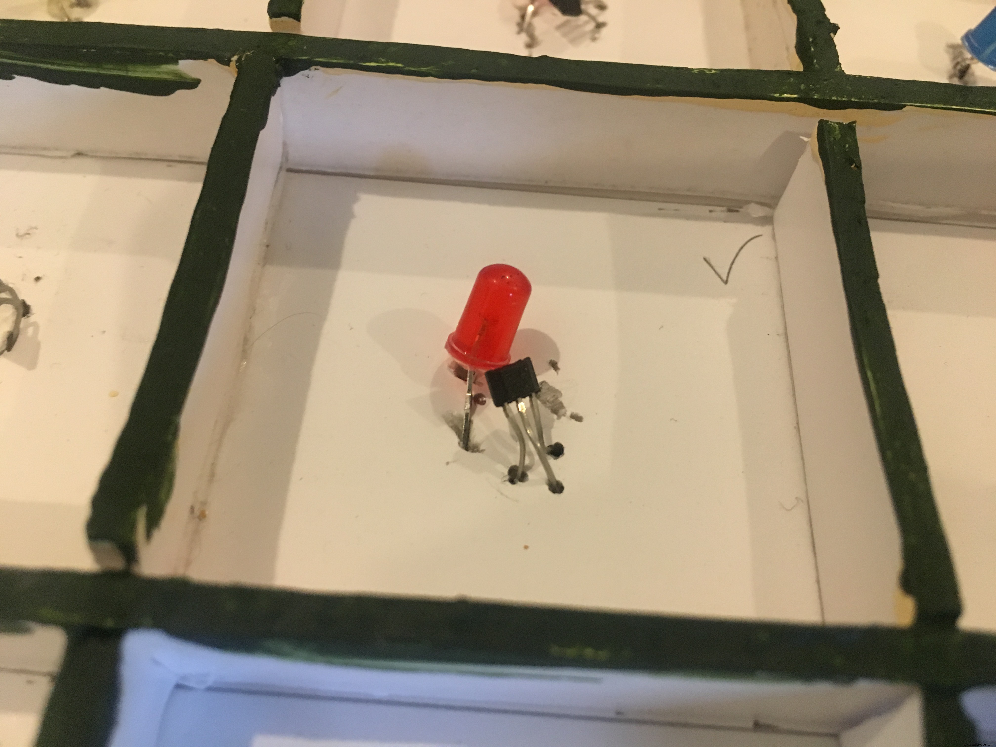 4x4 Electronic Chessboard Prototype – RFID & Arduino Integration