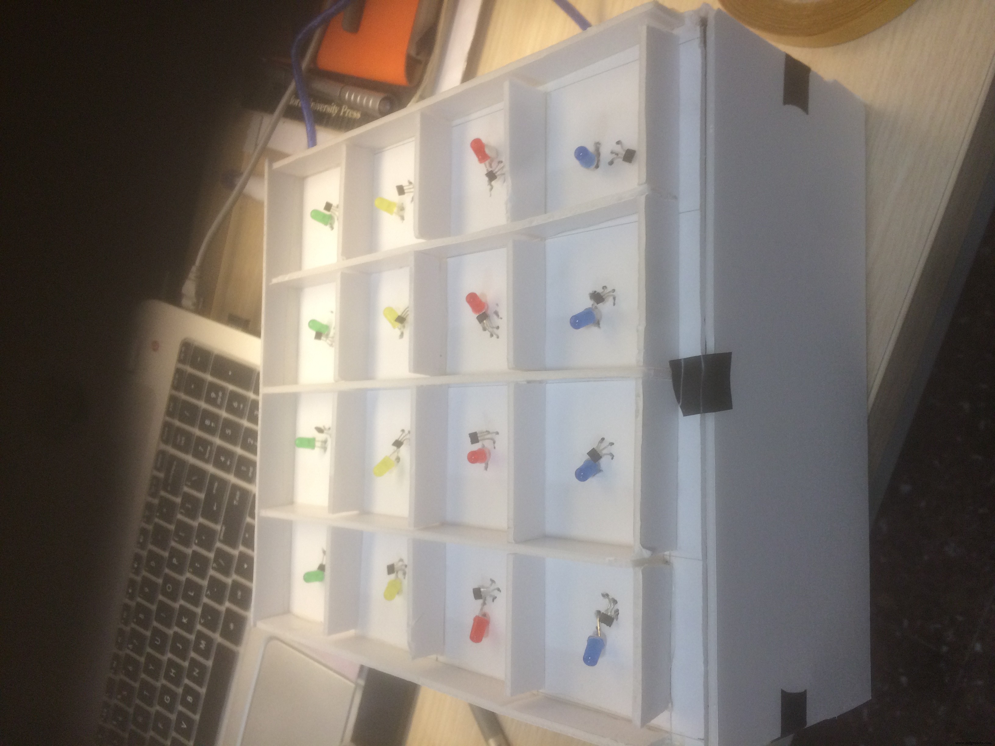 4x4 Electronic Chessboard Prototype – RFID & Arduino Integration