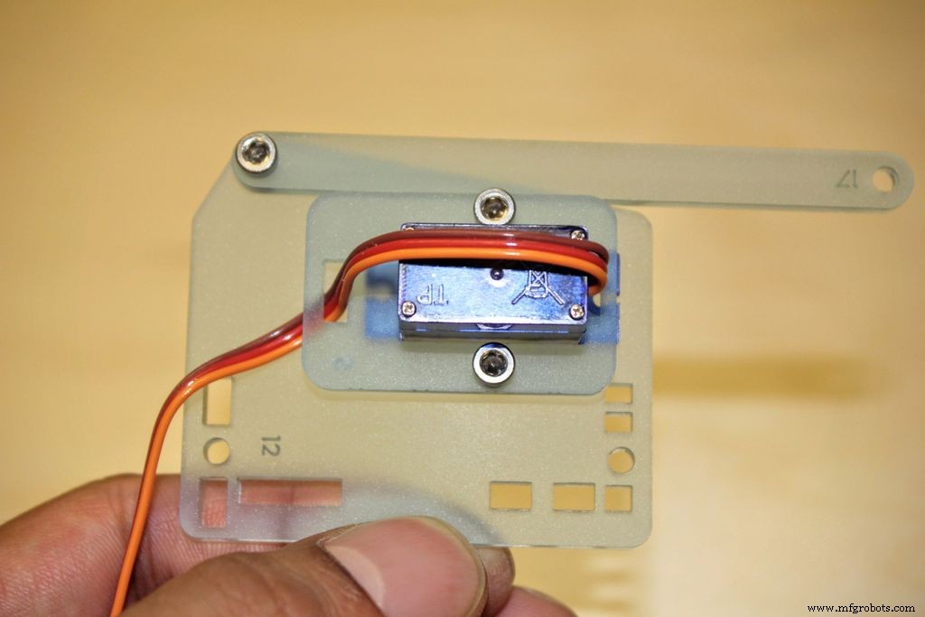 MeArm Robot Arm V1.0 – Build Your Arduino & Raspberry Pi-Powered Robotic Arm