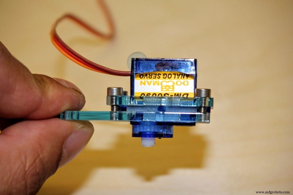 MeArm Robot Arm V1.0 – Build Your Arduino & Raspberry Pi-Powered Robotic Arm