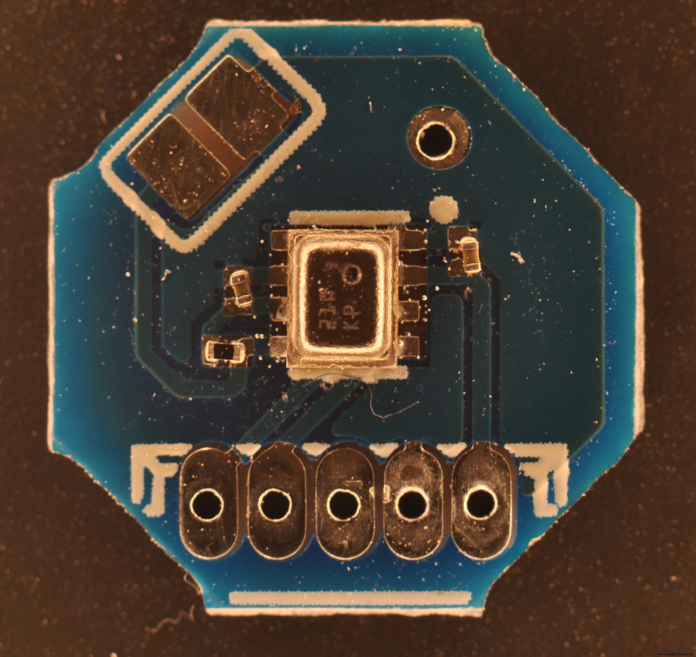 Compact Weather Station: Arduino Nano & ESP8266 with BMP280 Barometric Sensor & OLED/Nokia LCD Display