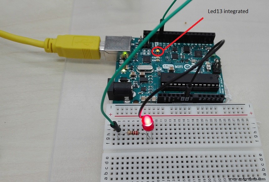 Arduino Uno WiFi Web Server: Toggle an LED via Browser