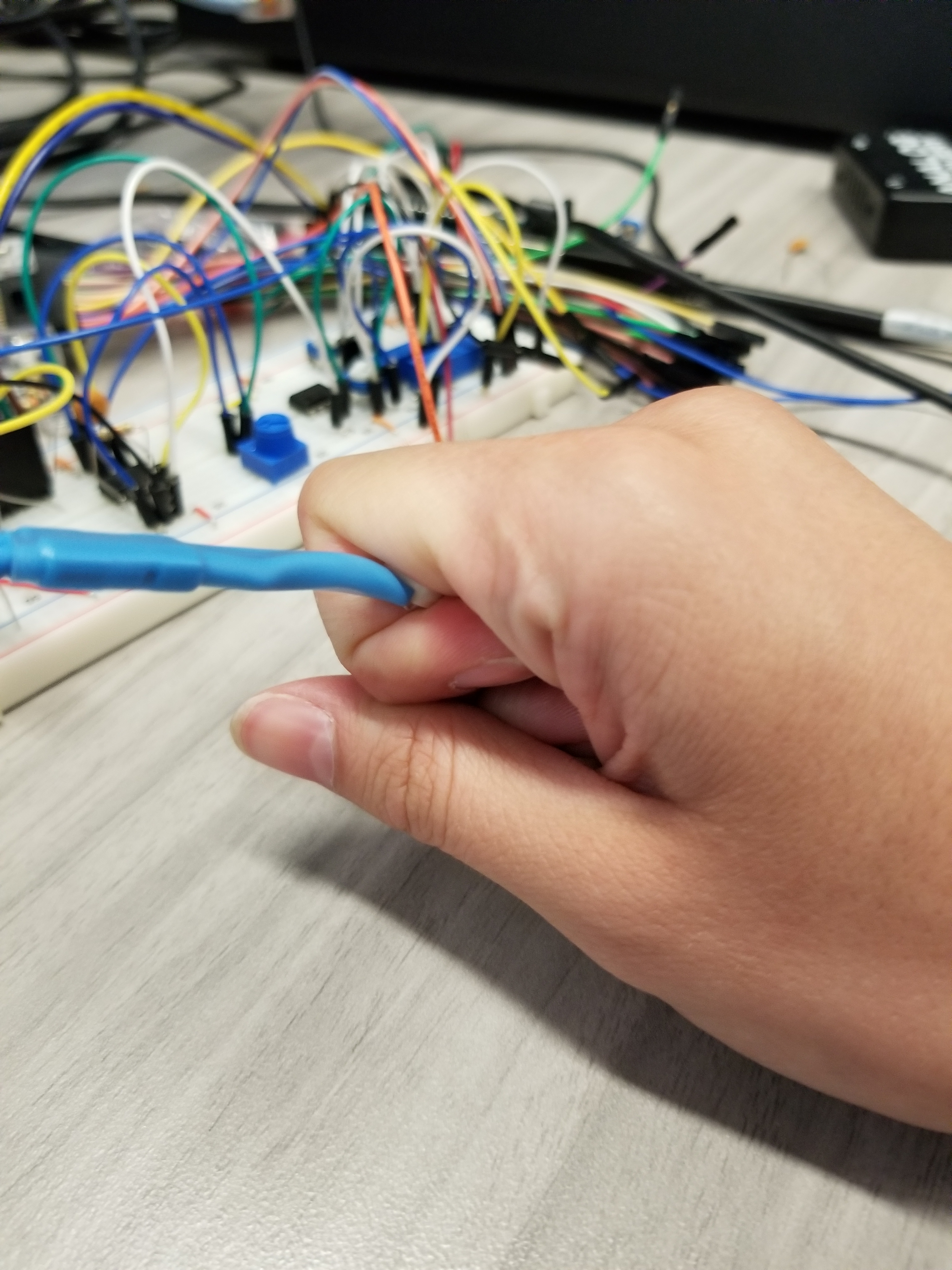 Build an Accurate Heart‑Rate Monitor with a Photoresistor and Arduino