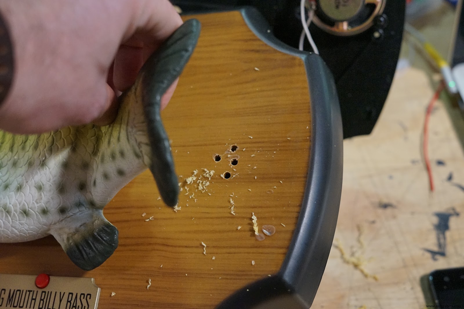 Build an Alexa‑Powered Big Mouth Billy Bass with Arduino, L293D Motor Shield & LM386 Amplifier